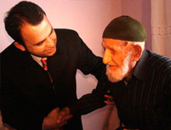 Asırlık çınara ziyaret