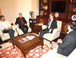 MEMURSEN Genel Başkanı Karsta