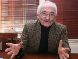 Masalcı Dede çocuklarla