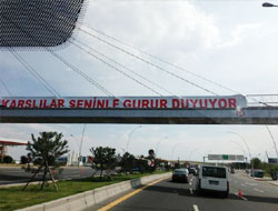 Başbakana Pankartlı Destek