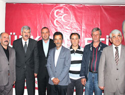 MHP’li Şefkat Çetin Kars’ta