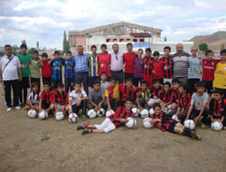 Has Iğdır Turizmden 30 futbol topu aldı