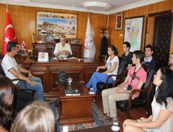 Alkış’a yurt dışından ziyaret