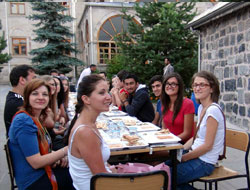 Okuma salonu idarecileri iftarda