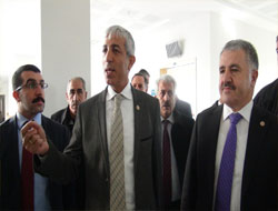 Kars’a 8 yeni ambulans