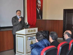 Hasan Çınar Konferans Verdi