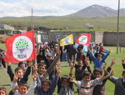 HDP Adaylarının seçim çalışması