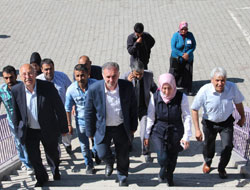 Ayhan Bilgen : Karsta Barış Kazandı
