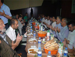 AK Parti il ve ilçe teşkilatı Kağızman’da iftar yemeğine katıldı