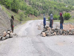 PKK Sarıkamış’ta Traktör Gasp Etti