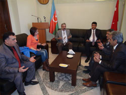 Azerbaycan bir gözdür, Karabağ da bebeği…