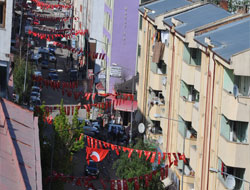 Kars Türk Bayrakları İle Donatıldı