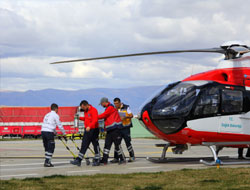 Ambulans helikopter bebeğe umut oldu