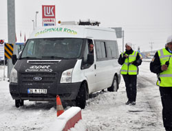 Kars’ta kış lastiği uygulaması