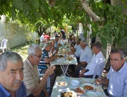 27 arkadaş, 15 yıldır buluşuyor