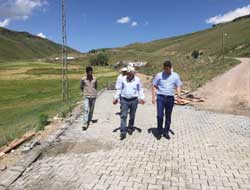 Kilit parke taş yapılıyor