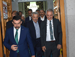 Arslan Harakani Türbesini ziyaret etti