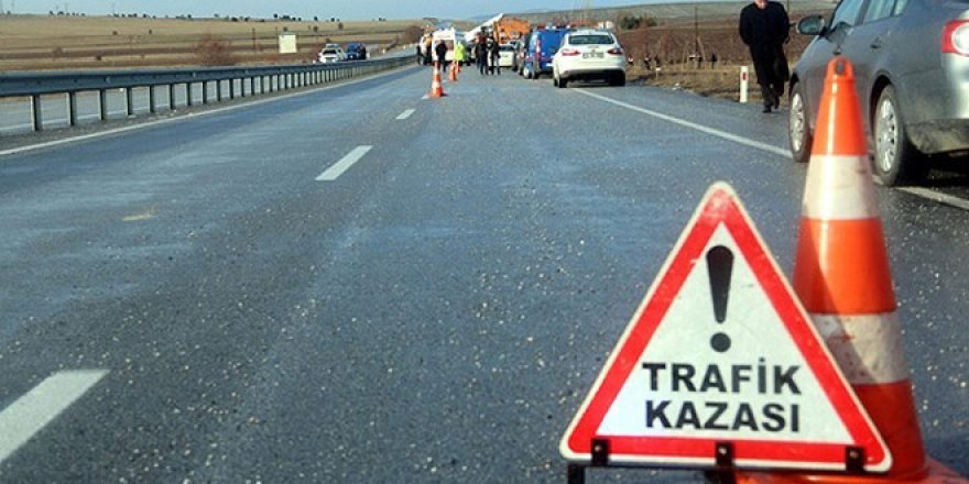 Susuz’da trafik kazası: 2 yaralı