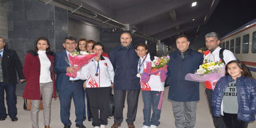 Türkiye Şampiyonu Kars Engelsiz Yaşamdan