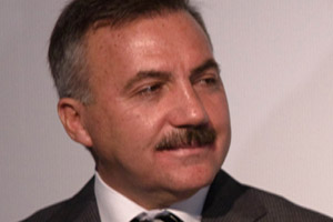 Naif Alibeyoğlu Yarın geliyor