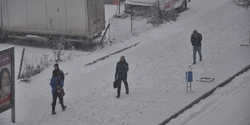 Kars yeniden kara teslim