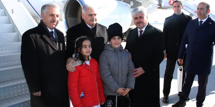 Başbakan Yıldırım Kars'a Gelerek Ardahan'a Geçti