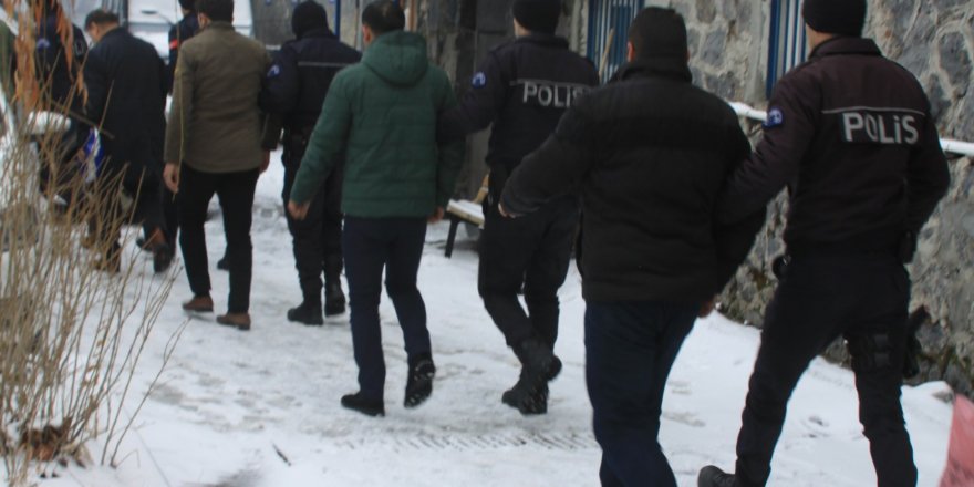 Kars’ta, göçmen kaçakçılığı operasyonu