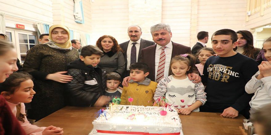 Kars Sevgi Evi çocukları Arpaçay Kütük Ev'de