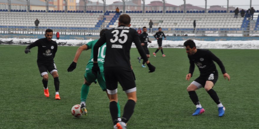 Kars 36 Spor: 3 Yakutiye Spor: 1