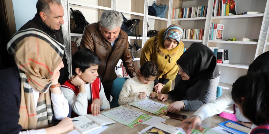 Vali Doğan, Kalem Kitap Kahve Evi’ni ziyaret etti