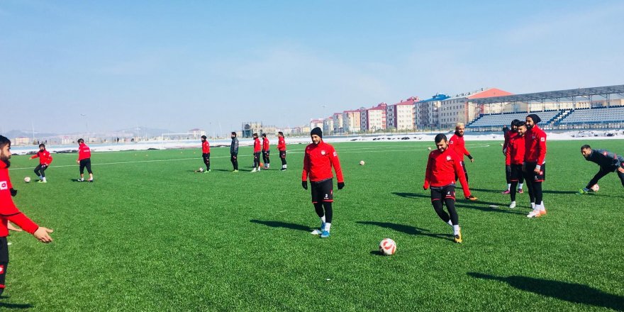 Kars 36 Spor Bayburt Çatıksu maçına hazır