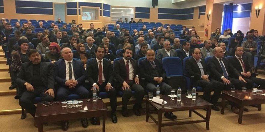 Kars’ta 'AK Parti Siyaset Akademisi' start aldı