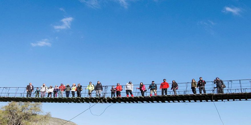 Kars’taki Asma Köprü’ye dağcılardan yoğun ilgi