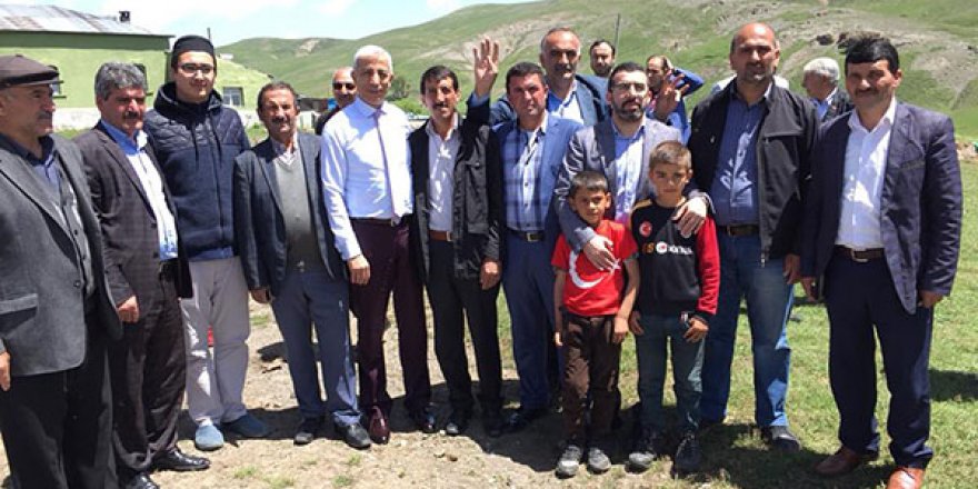 AK Parti Kars Milletvekili adayı Yunus Kılıç’a köylerde yoğun ilgi