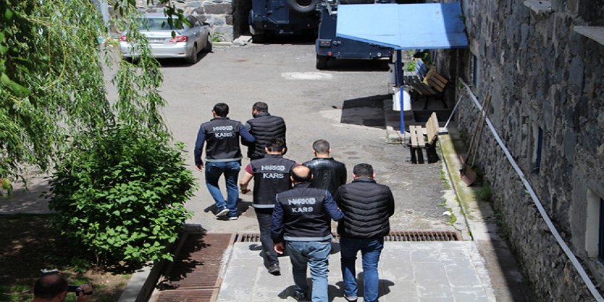 Kars’ta uyuşturucu imal eden 3 kişi tutuklandı