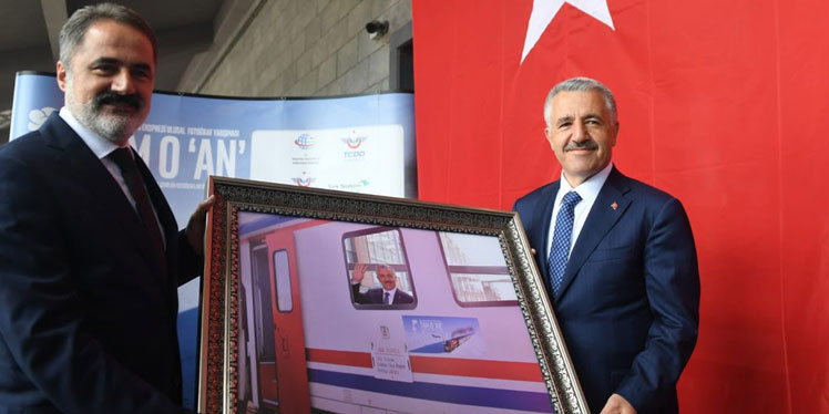 Bakan Arslan: “Tam O ‘An” Sergisi, Doğu Ekspresi’ni geleceğe taşıyacak