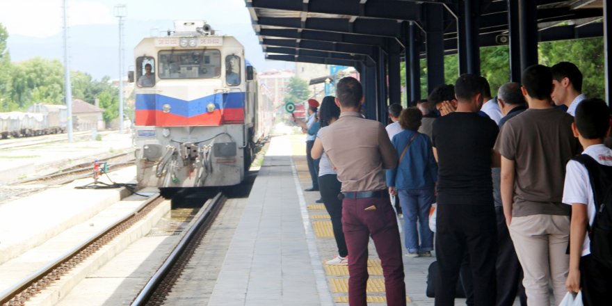 Doğu Ekspresi’ne yoğun ilgi yazın da devam ediyor