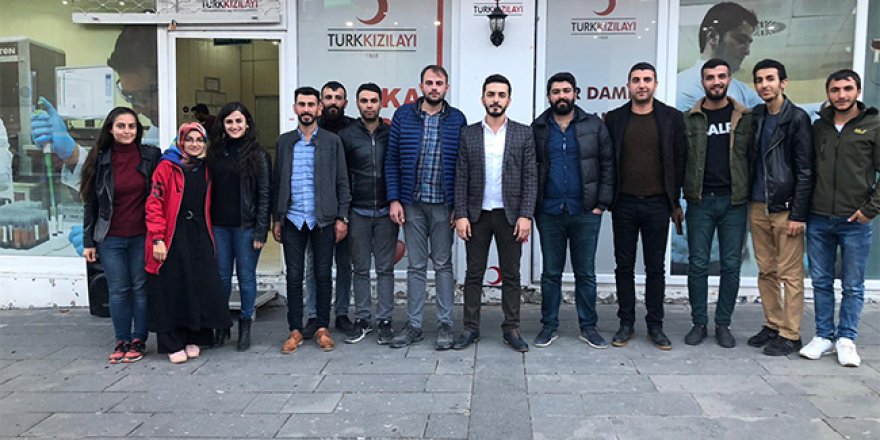 AK Parti Kars Gençlik Kolları Başkanlığı'ndan Kan Bağışı