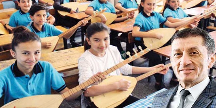 İlk Lansman Kars’ta, Okullarda bağlama dersi dönemi