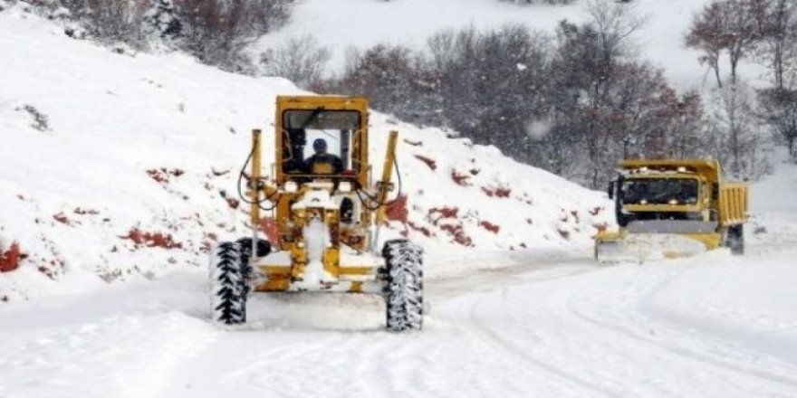 Kars’ta kar ve tipiden 71 köy yolu kapandı