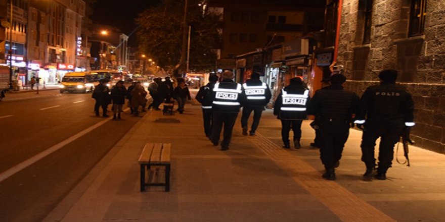 Kars’ta, yol ve şok uygulamalar devam ediyor