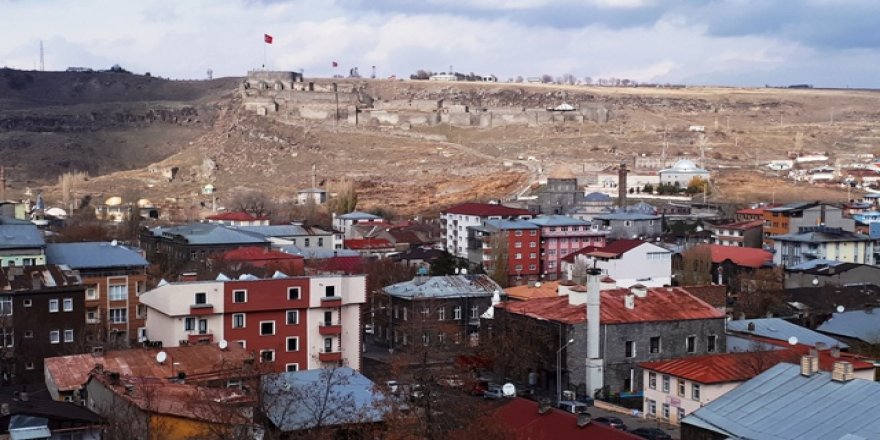 Kars'ta yılın ilk üç ayında 625 daireye yapı ruhsatı verildi