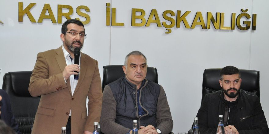 Bakan Ersoy, Ak Parti Kars İl Başkanlığını ziyaret etti
