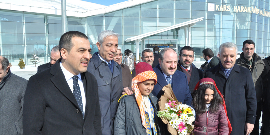 Bakan Mustafa Varank Kars’a geldi