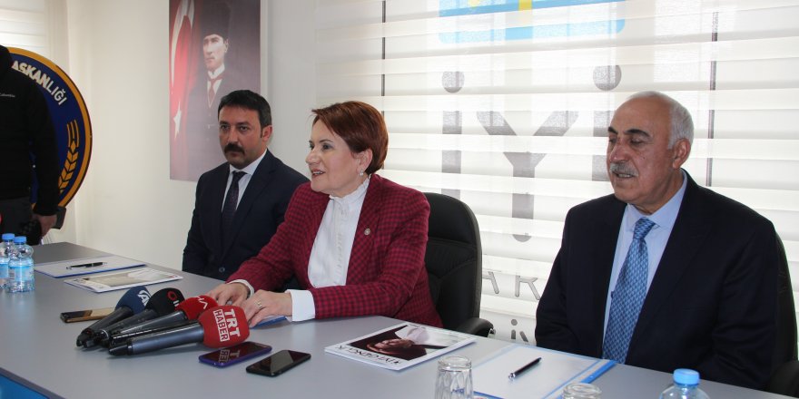 Akşener'den Erzurum’da Kars gafı