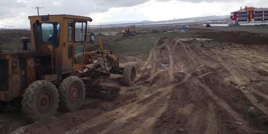 Kars Belediye Başkanı Ayhan Bilgen hızlı başladı