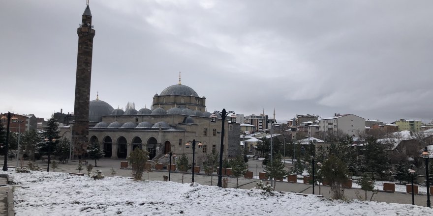 Kış Kars’ta hüküm sürüyor 