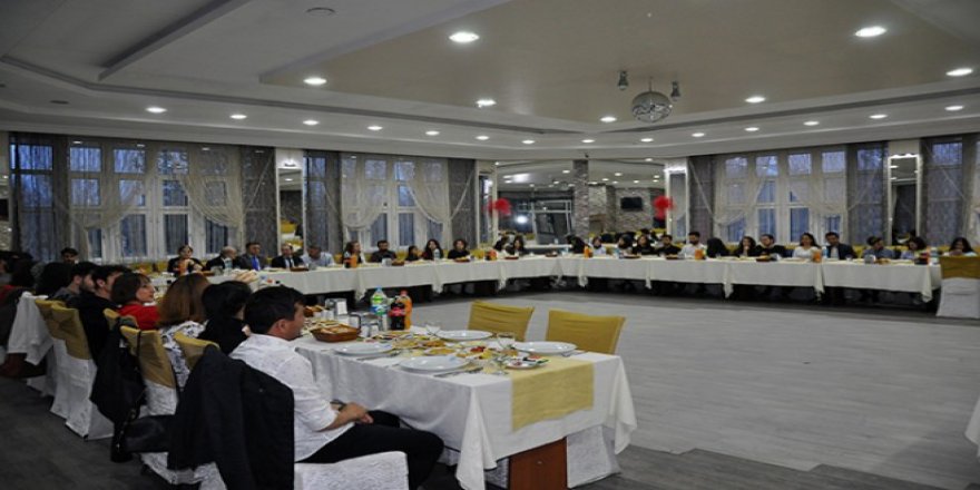 KAÜ Rektörü Kapu, Erasmus öğrencileriyle iftarda buluştu