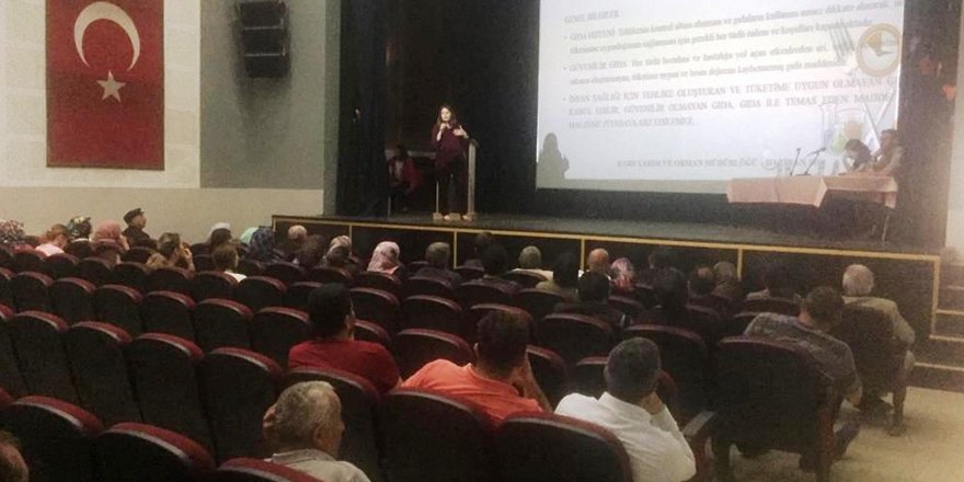 Kars’ta okulların kantin ve yemekhane çalışanlarına gıda ve hijyen eğitimi verildi