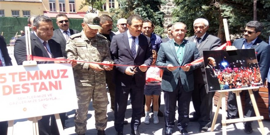 Kars’ta 15 Temmuz Fotoğraf Sergisi açıldı